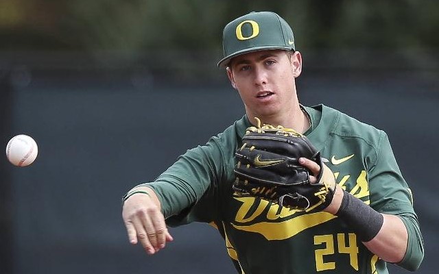 Mark Karaviotis delivered a two-run, eighth-inning double. Courtesy GoDucks.com
